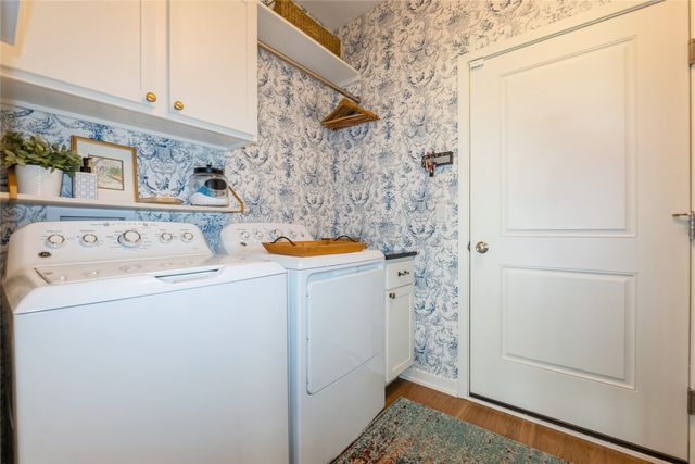 1194 S Radley Street, West Des Moines, IA 50266