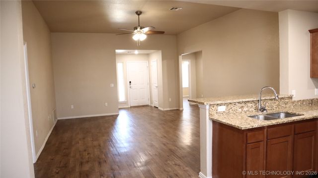 630 Lakefront Drive, Krebs, OK 74501