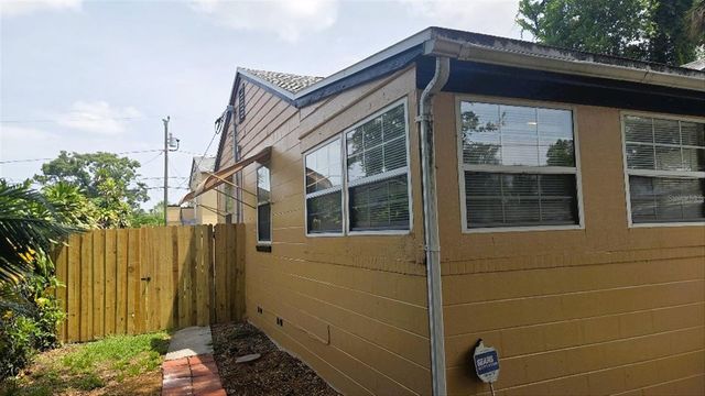 1761 28TH AVENUE N, St Petersburg, FL 33713