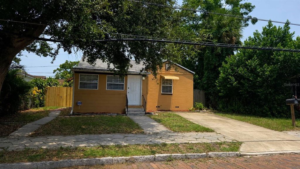 1761 28TH AVENUE N, St Petersburg, FL 33713