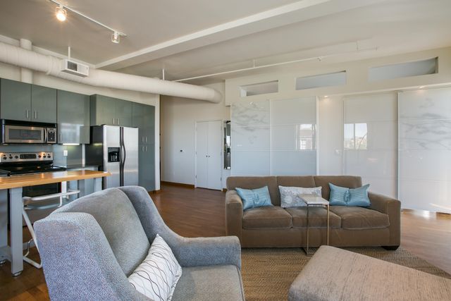 401 Central Avenue NE 301, Albuquerque, NM 87102