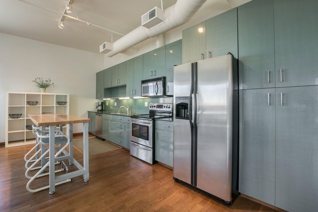 401 Central Avenue NE 301, Albuquerque, NM 87102