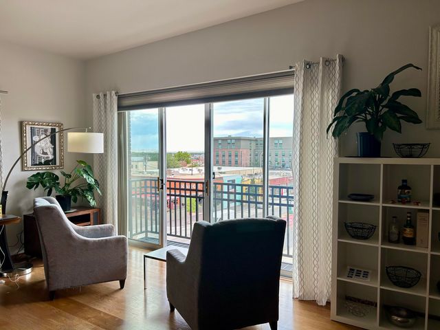 401 Central Avenue NE 301, Albuquerque, NM 87102