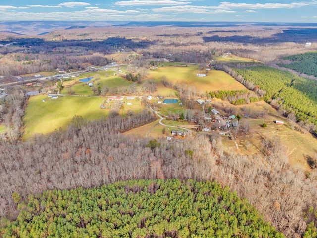 170 Perrigan Ln, Sparta, TN 38583