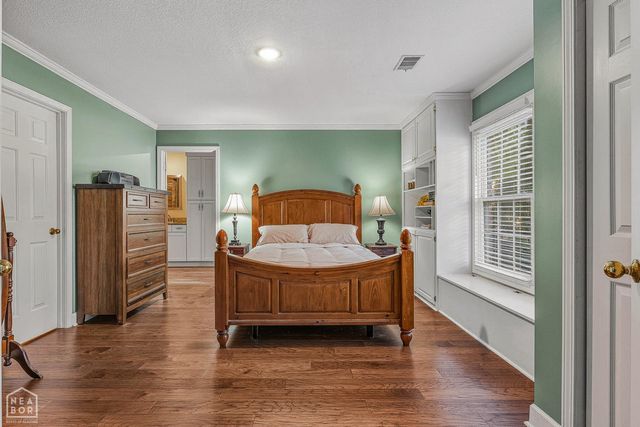 826 E Lakeshore Cove E, Jonesboro, AR 72401
