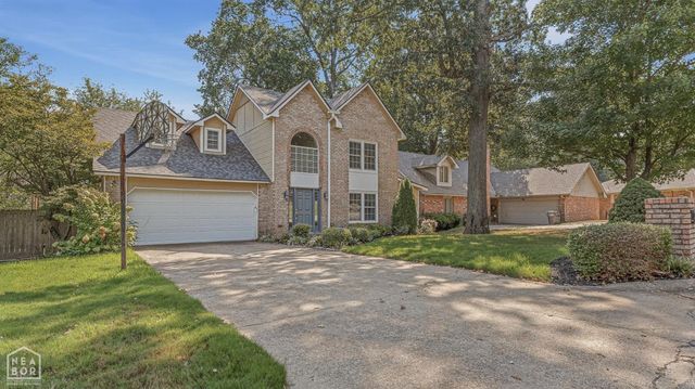 826 E Lakeshore Cove E, Jonesboro, AR 72401