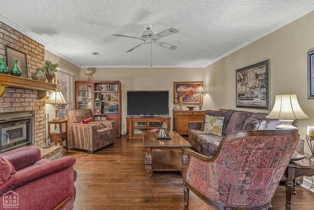 826 E Lakeshore Cove E, Jonesboro, AR 72401