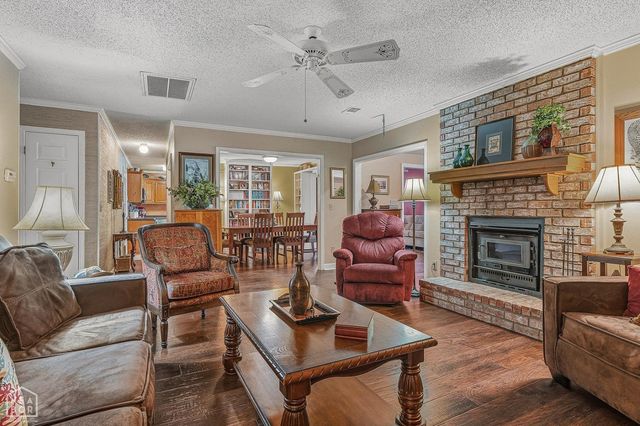 826 E Lakeshore Cove E, Jonesboro, AR 72401