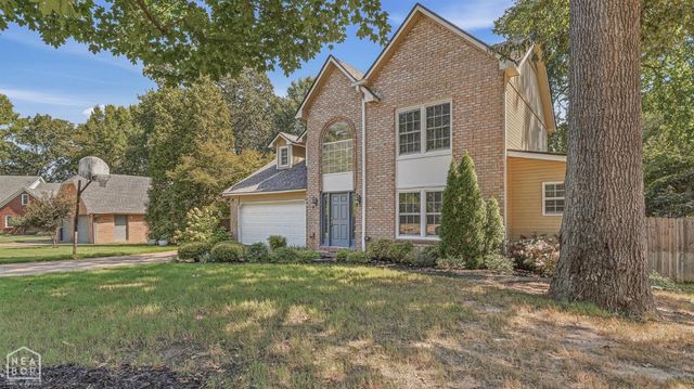 826 E Lakeshore Cove E, Jonesboro, AR 72401
