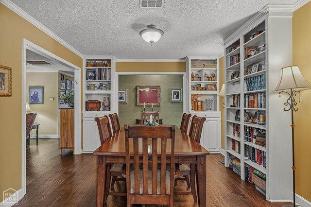 826 E Lakeshore Cove E, Jonesboro, AR 72401