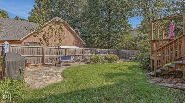 826 E Lakeshore Cove E, Jonesboro, AR 72401