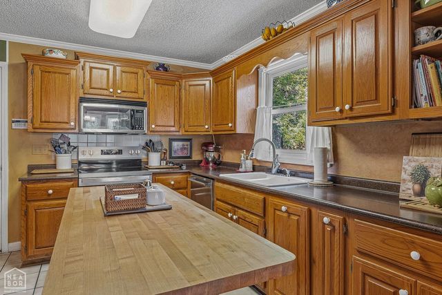 826 E Lakeshore Cove E, Jonesboro, AR 72401