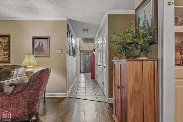 826 E Lakeshore Cove E, Jonesboro, AR 72401