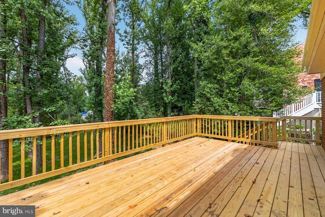 6536 OAKWOOD DR, Falls Church, VA 22041