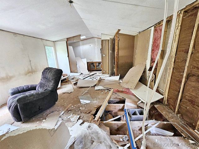 28383 S 568 Road, Welling, OK 74471