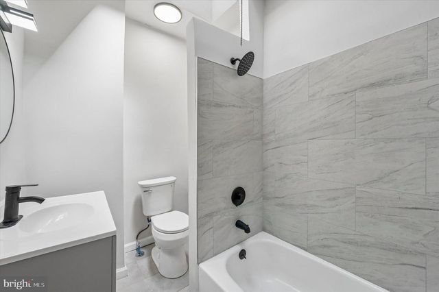 7041 PASCHALL AVE, Philadelphia, PA 19142