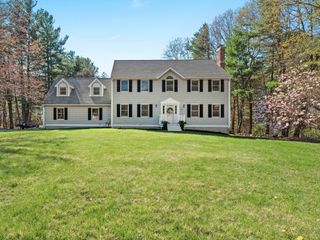 25 Fletcher Drive, Pelham, NH 03076