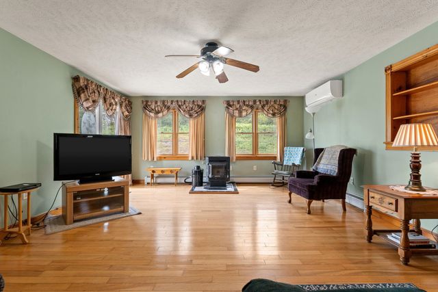 76 Paradee Road, Fairfield, VT 05455