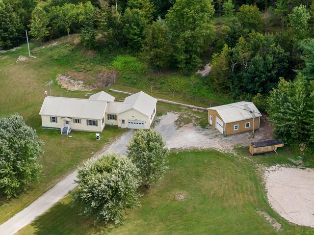 76 Paradee Road, Fairfield, VT 05455