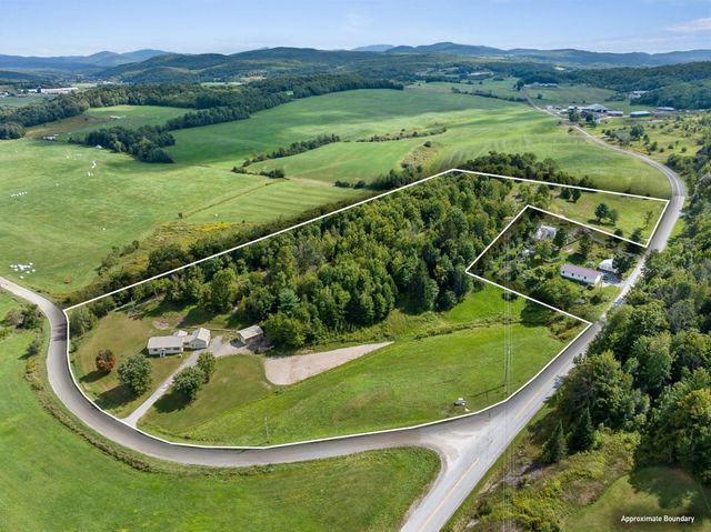 76 Paradee Road, Fairfield, VT 05455