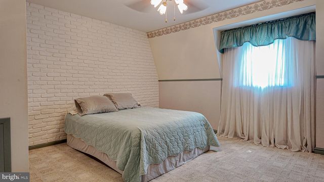 3415 AUBREY AVE, Philadelphia, PA 19114