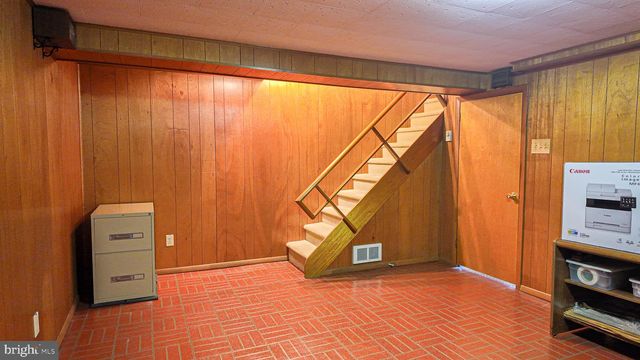 3415 AUBREY AVE, Philadelphia, PA 19114