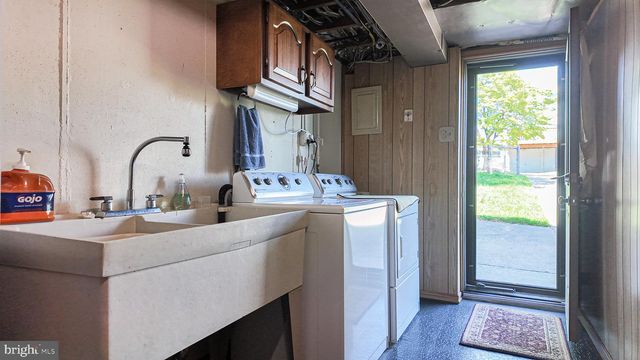3415 AUBREY AVE, Philadelphia, PA 19114