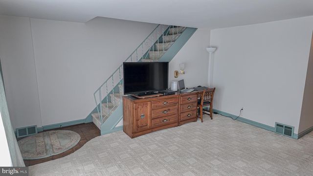 3415 AUBREY AVE, Philadelphia, PA 19114