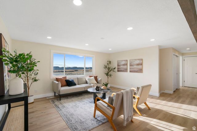 3475 S BLUFF RD, Syracuse, UT 84075