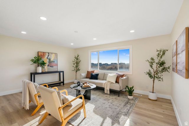 3475 S BLUFF RD, Syracuse, UT 84075