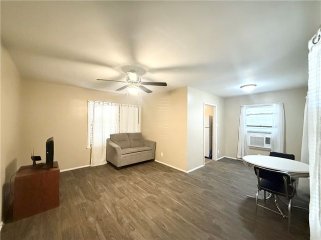 1041 Golla Dr, Corpus Christi, TX 78407