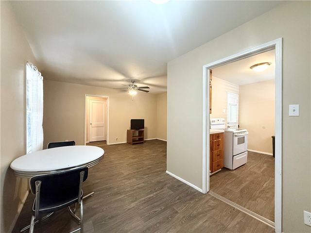 1041 Golla Dr, Corpus Christi, TX 78407