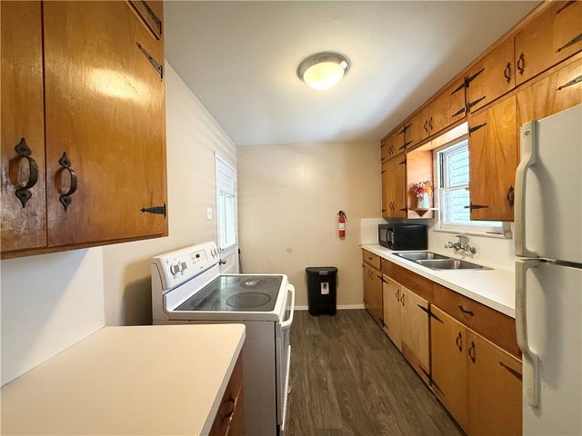 1041 Golla Dr, Corpus Christi, TX 78407