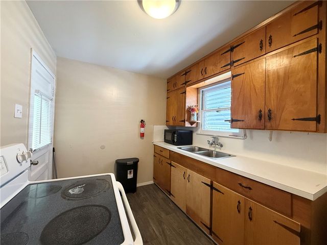 1041 Golla Dr, Corpus Christi, TX 78407
