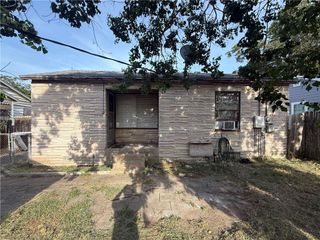 1041 Golla Dr, Corpus Christi, TX 78407