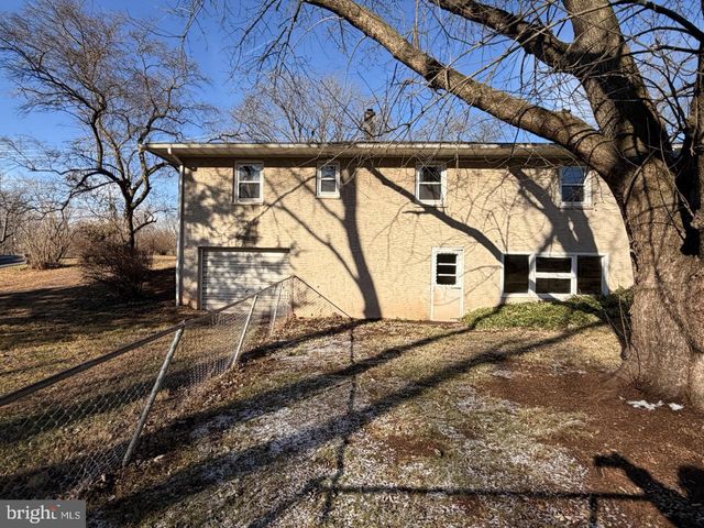 1238 KAUFFMAN RD, Pottstown, PA 19464