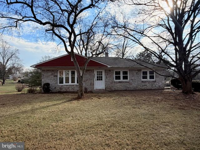 1238 KAUFFMAN RD, Pottstown, PA 19464