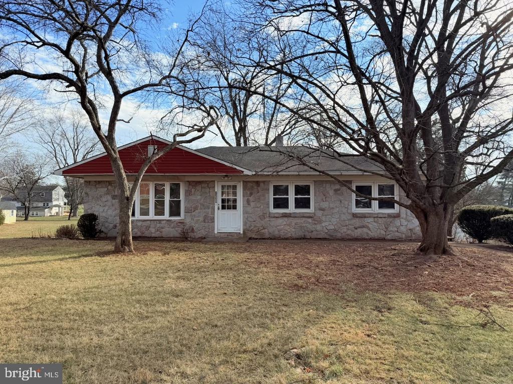 1238 KAUFFMAN RD, Pottstown, PA 19464