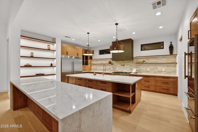 4434 E Mitchell Drive, Phoenix, AZ 85018