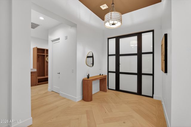 4434 E Mitchell Drive, Phoenix, AZ 85018