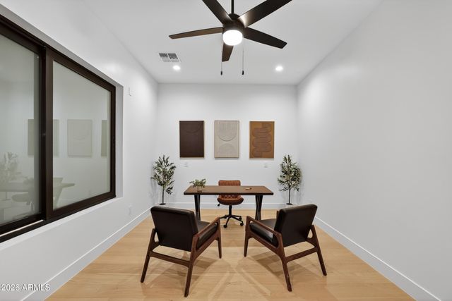 4434 E Mitchell Drive, Phoenix, AZ 85018