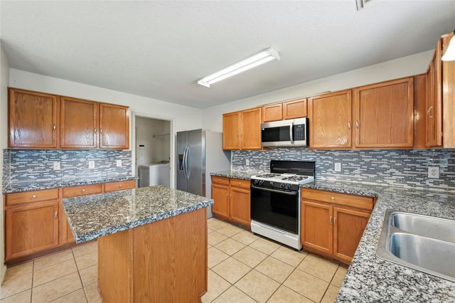 14954 Sugar Sands Drive, Sugar Land, TX 77498