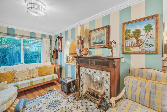 1900 SW 87th Avenue, North Lauderdale, FL 33068