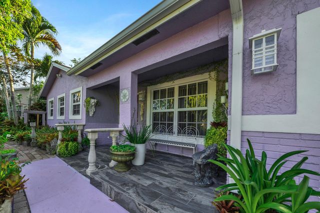 1900 SW 87th Avenue, North Lauderdale, FL 33068