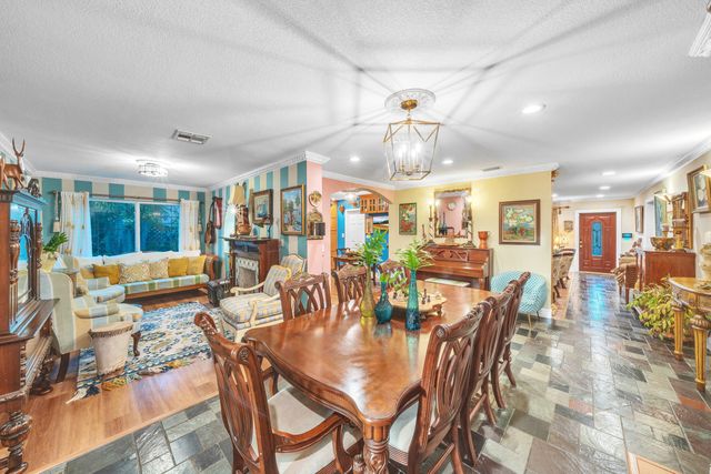 1900 SW 87th Avenue, North Lauderdale, FL 33068