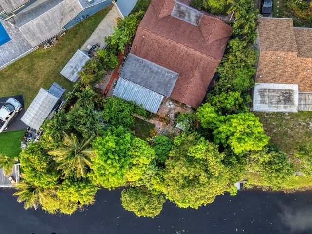 1900 SW 87th Avenue, North Lauderdale, FL 33068