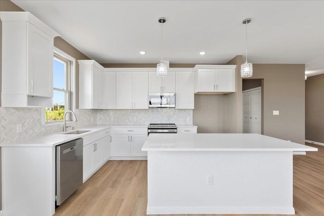 151 Bianca CIR, Del Valle, TX 78617