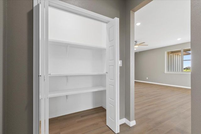 151 Bianca CIR, Del Valle, TX 78617