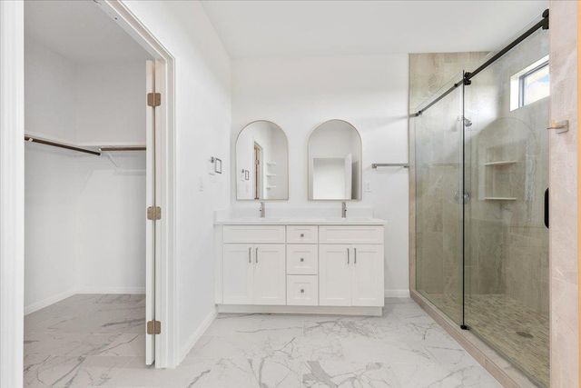 151 Bianca CIR, Del Valle, TX 78617