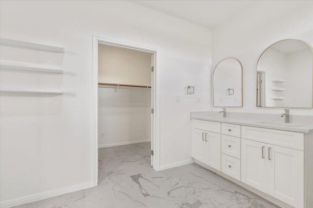 151 Bianca CIR, Del Valle, TX 78617